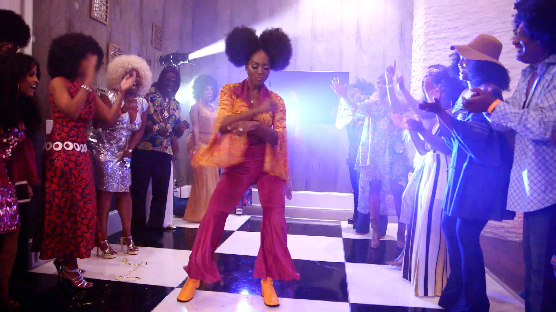 Watch The Atlanta Wives Get On The Soul Train The Real Housewives Of Atlanta Season 10 Episode 3 Video